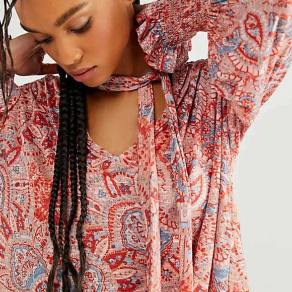 Free People Pink Floral Vista Dreams Smocked Tie V-Neck Oversized Top Blouse XS - Picture 3 of 8